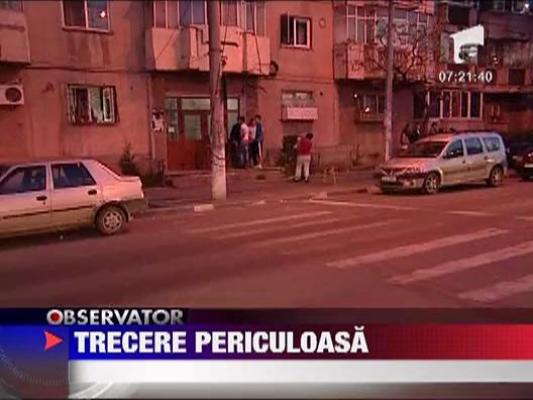 Patru tinere lovite pe trecerea pentru pietoni