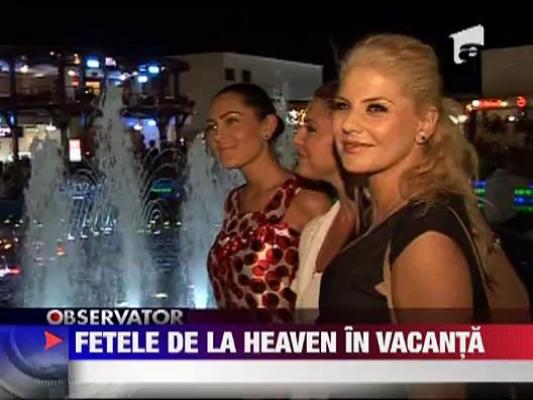 Fetele de la Heaven in vacanta