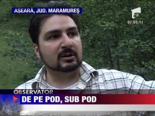 De pe pod, sub pod