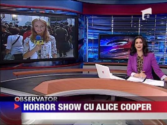 Legenda rockului, Alice Cooper, a ajuns la Bucuresti