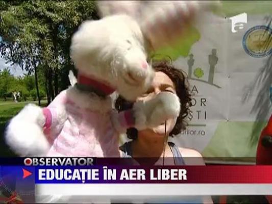 Teatru de papusi in Parcul Tineretului