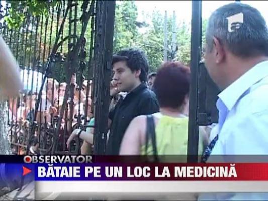 Bataie pe un loc de medicina