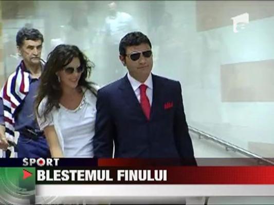 Cristi Borcea blestemat de la baia in sampanie