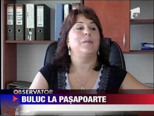 Imbulzeala la pasapoarte in Iasi