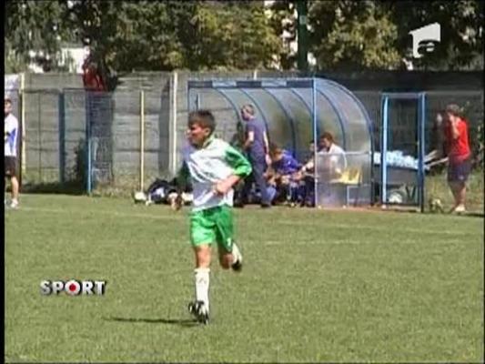 Gica Hagi ii calca pe urme lui Gigi Becali