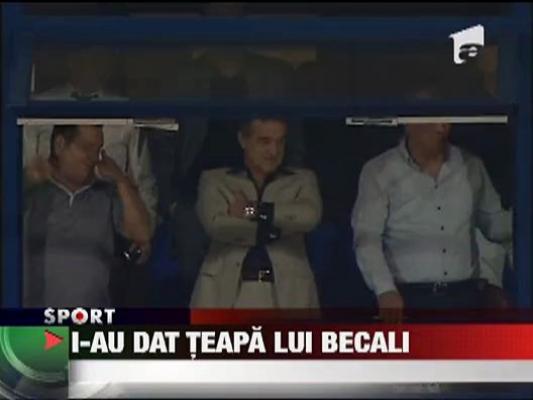 Becali il ameninta pe Moraes cu suspendarea