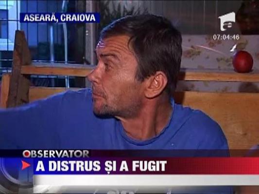 Un sofer grabit a intrat cu masina intr-o terasa ‎la Craiova