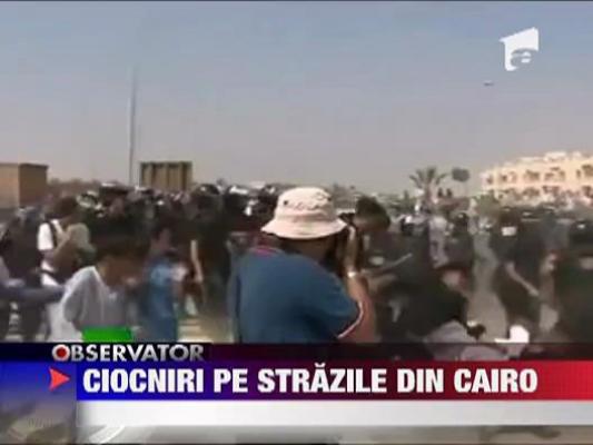 Ciocniri violente pe strazile din Cairo