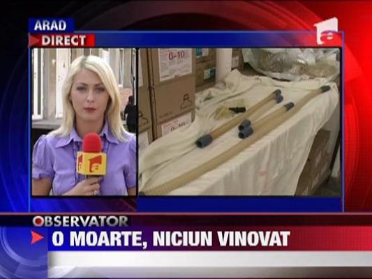 Fetita moarta de dorul mamei, inmormantata