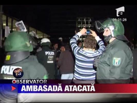 Ambasada atacata la Berlin