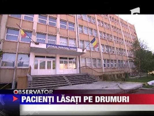 Pacienti lasati pe drumuri