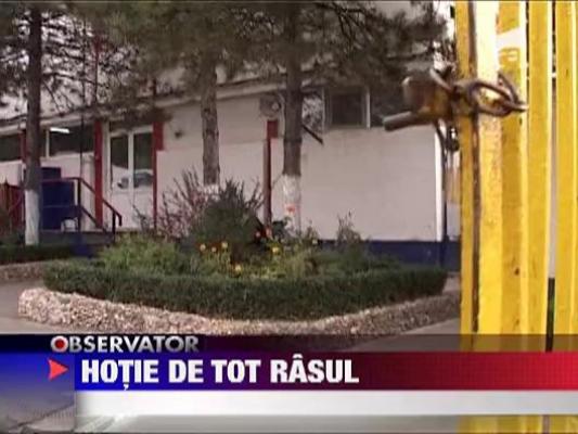 Un microbist i-a furat laptopul lui Dorinel Munteanu