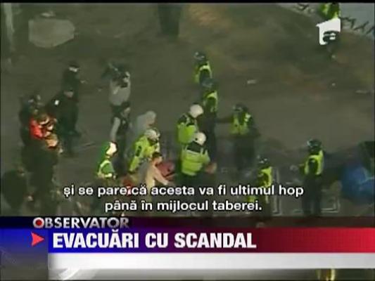 Evacuari in forta in Marea Britanie