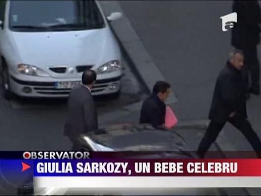 Carla Bruni si Nicolas Sarkozy si-au numit fetita, Giulia