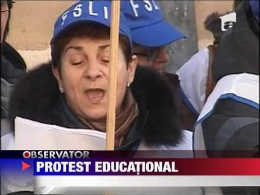 Protest cu cantec in fata Ministerului Invatamantului