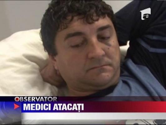 Echipajul unei ambulante atacat de rudele pacientei