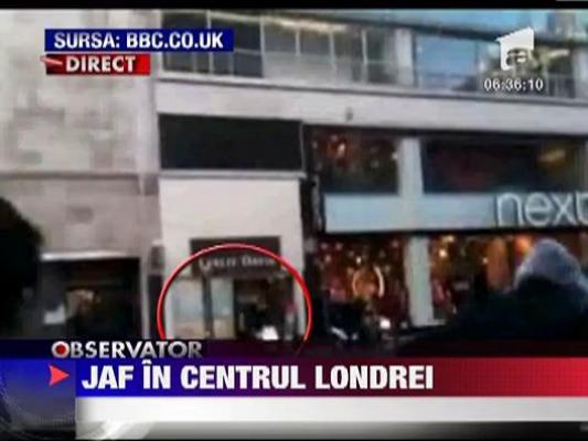 Jaf la un magazin de bijuterii, din centrul Londrei