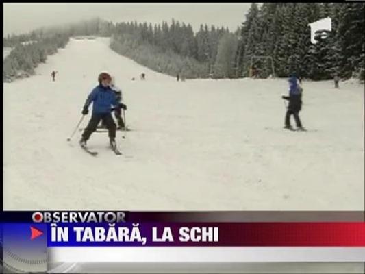Taberele de ski si snowboard sunt tot mai populare printre copii