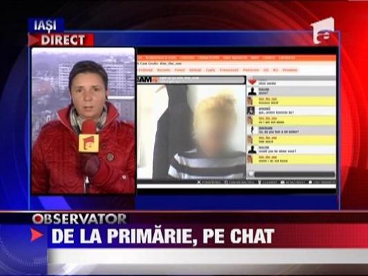 Videochat in timpul serviciului: O angajata a unei primarii facea show-uri erotice la locul de munca