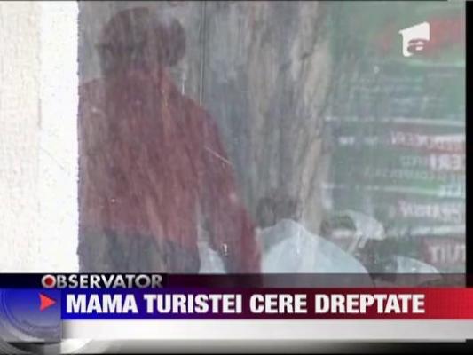 Mama turistei care a cazut de la etajul unei pensiuni cere dreptate