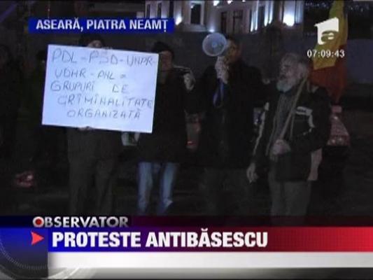 Proteste anti-Basescu in mai multe orase din tara