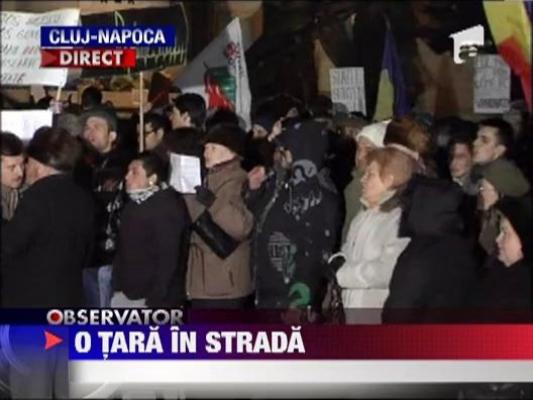 Oameni au iesit pentru a 6-a zi consecutiv in strada