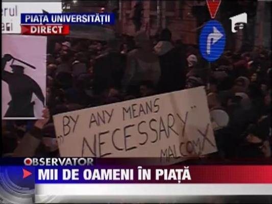 Suporterii scandeaza: "Represiunea naste violenta"