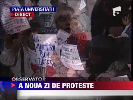 Premierul Emil Boc ignora protestele