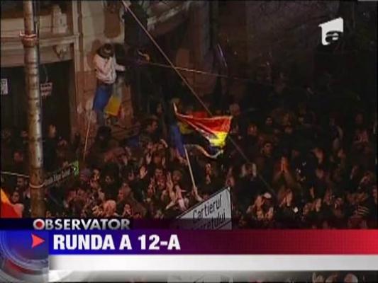 Ultrasii au protestat pasnic in Piata Universitatii