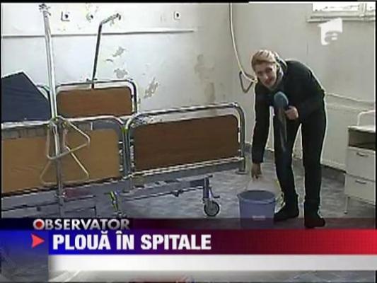 Craiova: In saloanele Spitalului Filantropia, ploua