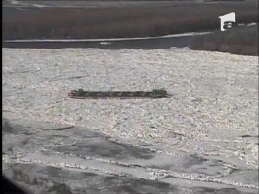 Blocurile de gheata fac ravagii pe Dunare