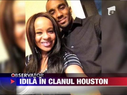 Fiica lui Whitney Houston, indragostita fiul adoptiv al regretatei artiste