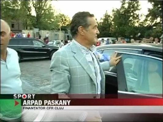 Gigi Becali acuza echipa Cfr Cluj  ca a castigat pe blaturi