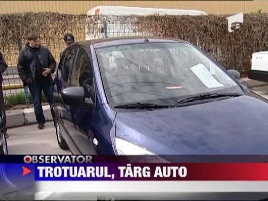 Targ auto pe trotuar