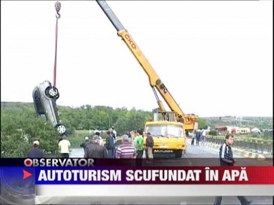 Un autoturism de teren a plonjat in ecluza Canalului Dunare-Marea Neagra