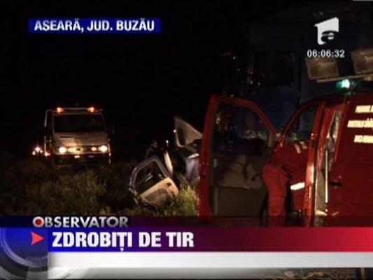 Au intrat cu masina sub TIR! Doua vieti, spulberate intr-o clipa in Buzau