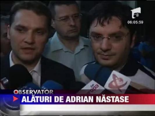 Adrian Nastase va fi operat in aceasta dimineata. Membrii PSD, alaturi de fostul premier