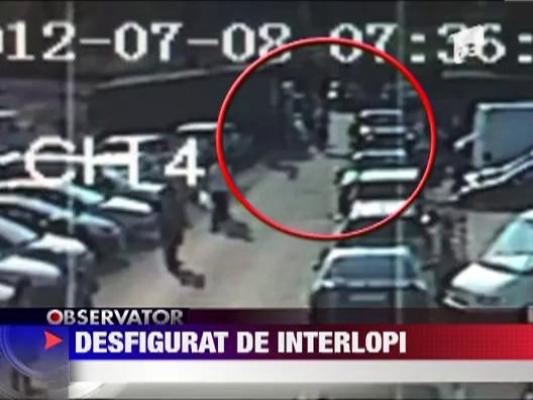 Barbat batut de interlopi in mijlocul zilei