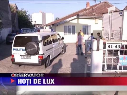 Descinderi in Timis si Calarasi, la persoane suspectate de furturi din locuinte si distrugeri