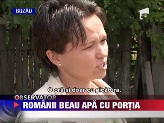 Mii de romani beau apa cu portia din cauza secetei