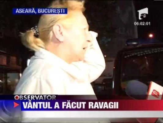 O furtuna puternica a inecat mai multe strazi din Targu Jiu