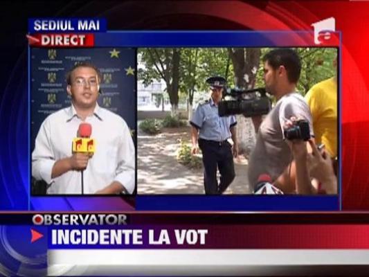 Peste 500 de incidente la referendum