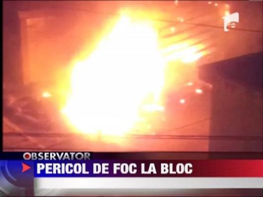 Un foc violent urmat de o explozie au zguduit in toiul noptii un cartier din Galati