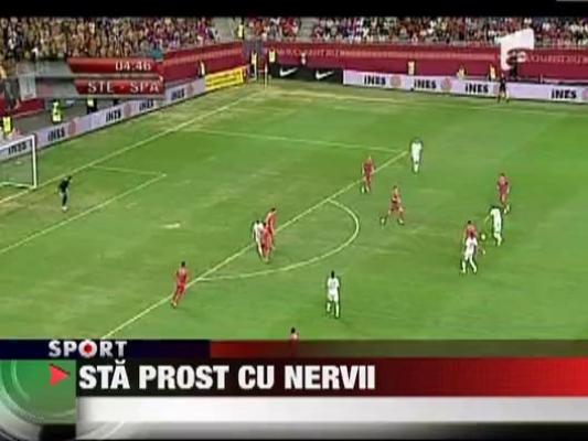 Reghe s-a luat de jurnalisti