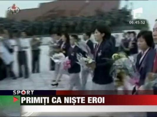 Sportivii Nord-Coreeni au fost primiti ca niste eroi, la revenirea in tara dupa Jocurile Olimpice