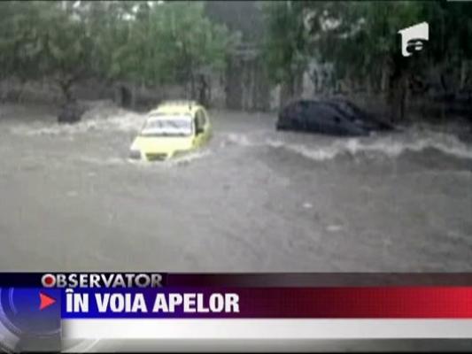 Puhoaiele au maturat tot in cale pe strazile din Columbia