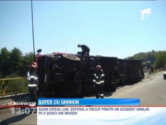 TIR incarcat cu bere si bauturi racoritoare infipt in balustrada unui pod