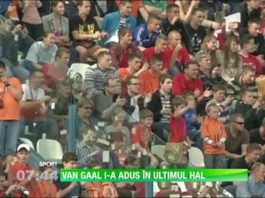 Starurile Olandei, Kuyt si Van Persie, in conflict cu Van Gaal