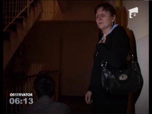 O femeie din Bacau a murit injunghiata de propriul fiu