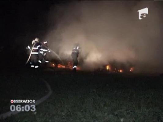 Ferma incendiata la marginea orasului Dej